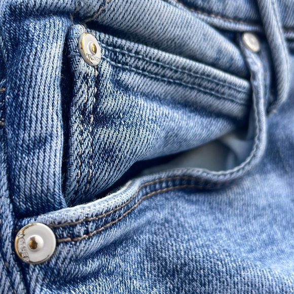 MOTHER The Stunner Ankle Fray Classic Blue Women's Jeans in Whiplash Size 27 - Picture 16 of 17